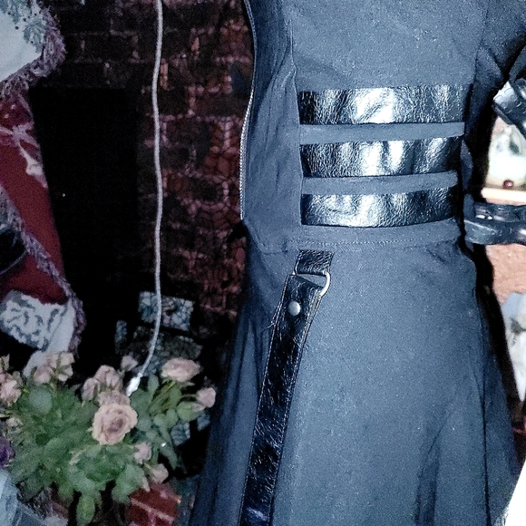 NWOT 🖤Very Cool Goth 🕸Black Halter Style Dress Size L🖤 - Picture 5 of 11